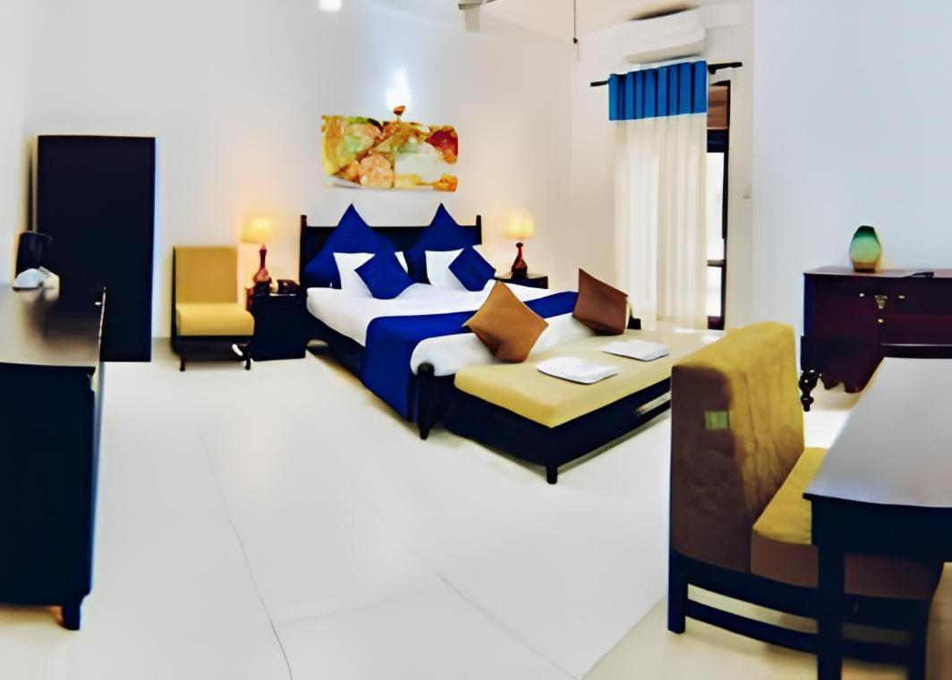 Blue Spring Hotel 와두와 외부 사진